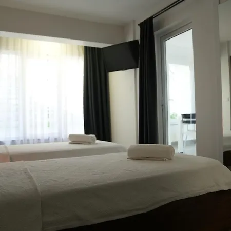 Hotel Exen By Weekend 3*