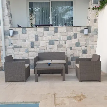 Hotel Exen By Weekend 3*