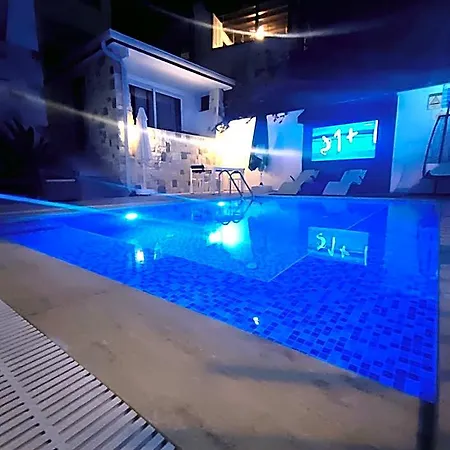 Hotel Exen By Weekend 3*