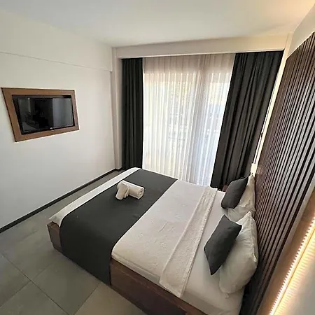 Hotel Exen By Weekend 3*