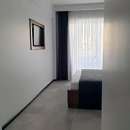 Exen By Weekend Hotel 3*