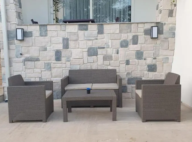 Отель Exen By Weekend 3*