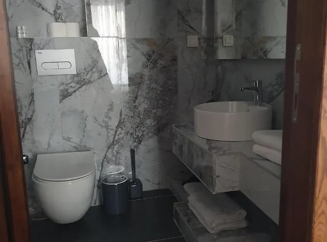 Отель Exen By Weekend