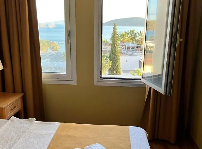 Exen By Weekend Hotel 3*